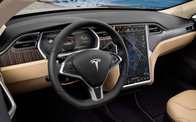 Tesla відкликає понад 60% своїх машин 2016 року випуску Tesla відкликає понад 60% своїх машин 2016 року випуску