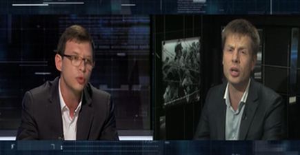 «Эй, ты, красавец! Иди сюда и давай поговорим по-другому», — нардепы Мураев и Гончаренко ведут политические дебаты в прямом эфире. ВИДЕО «Эй, ты, красавец! Иди сюда и давай поговорим по-другому», — нардепы Мураев и Гончаренко ведут политические дебаты в прямом эфире. ВИДЕО