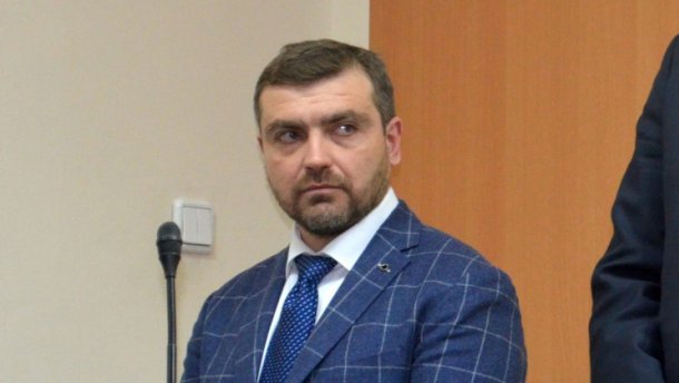 Директора аэропорта «Николаев» задержали во время предложения взятки в размере 700 тысяч гривен Директора аэропорта «Николаев» задержали во время предложения взятки в размере 700 тысяч гривен